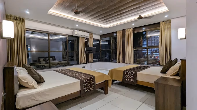 Amrut Inn Murudeshwar temple view rooms showing proximity to Murudeshwar Temple