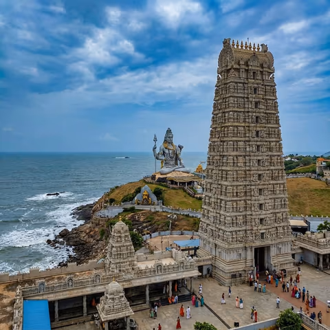 Murudeshwar one day trip itinerary showing temple, Shiva statue, beach, and gopuram views