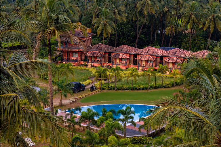 Pushkar Cottages Murudeshwar exterior cottages with coconut grove